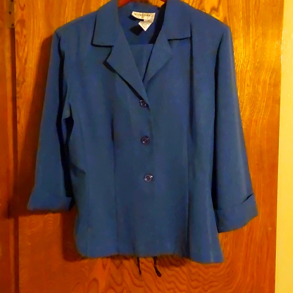 Ladies Pantsuit